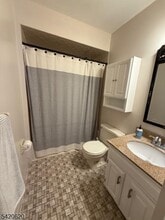 2 Stowe Ct in Vernon, NJ - Building Photo - Building Photo