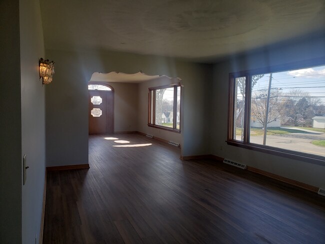 1506 Broad Ave NW in Canton, OH - Building Photo - Building Photo