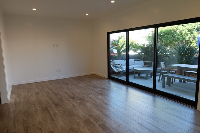 18 24th Ave, Unit A in Los Angeles, CA - Building Photo - Building Photo