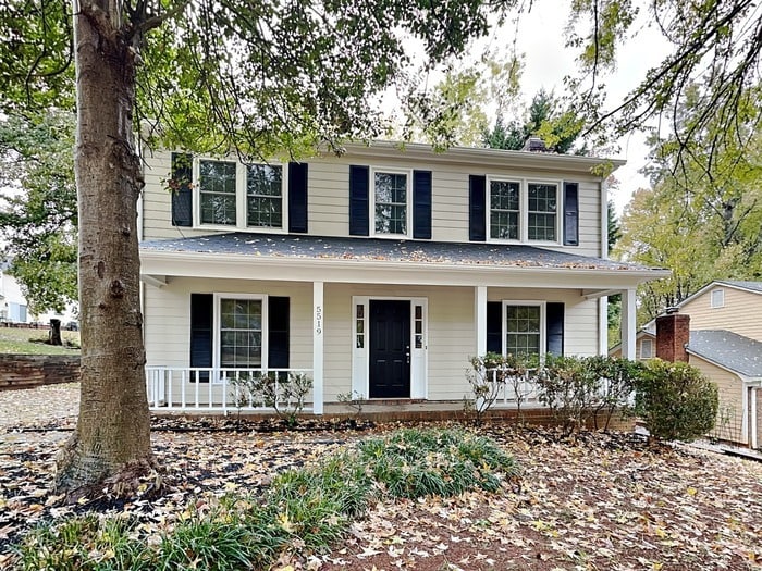5519 Carlingford Ct in Charlotte, NC - Foto de edificio