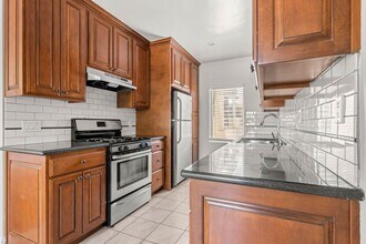 607 Flores St in West Hollywood, CA - Building Photo - Building Photo