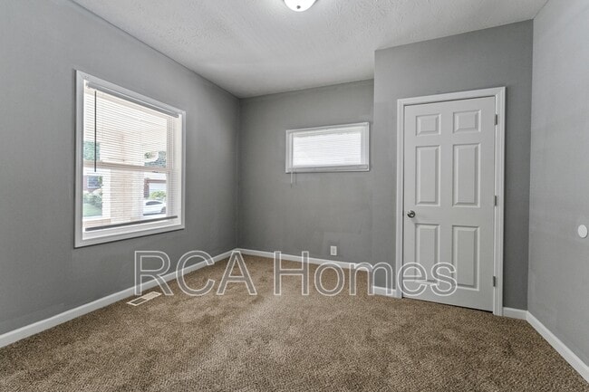 property at 2165 N Dexter St