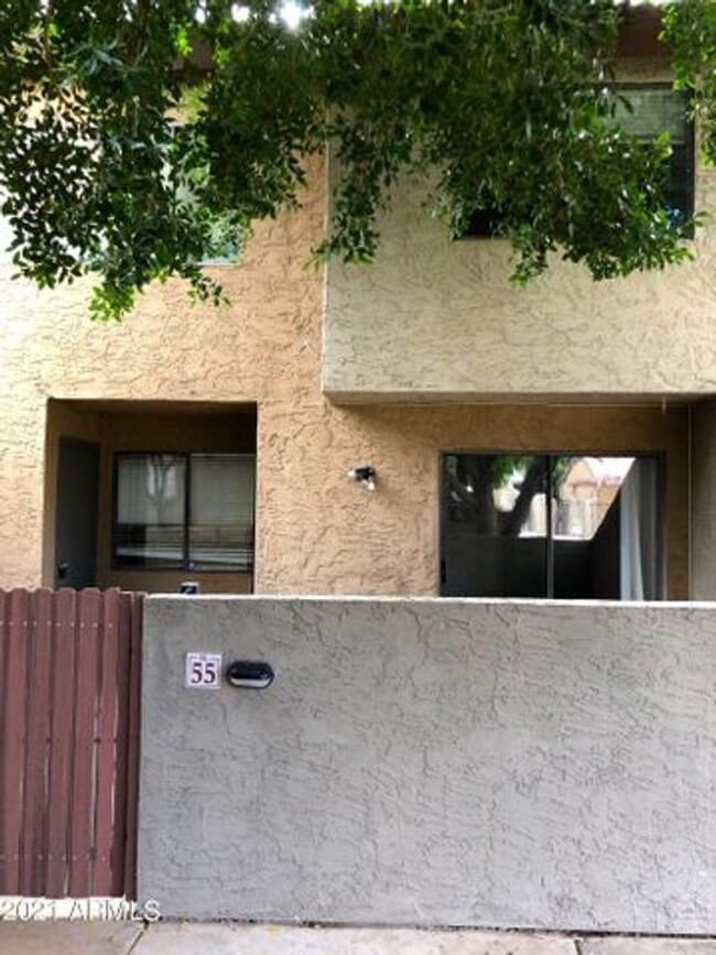 property at 2121 S Pennington