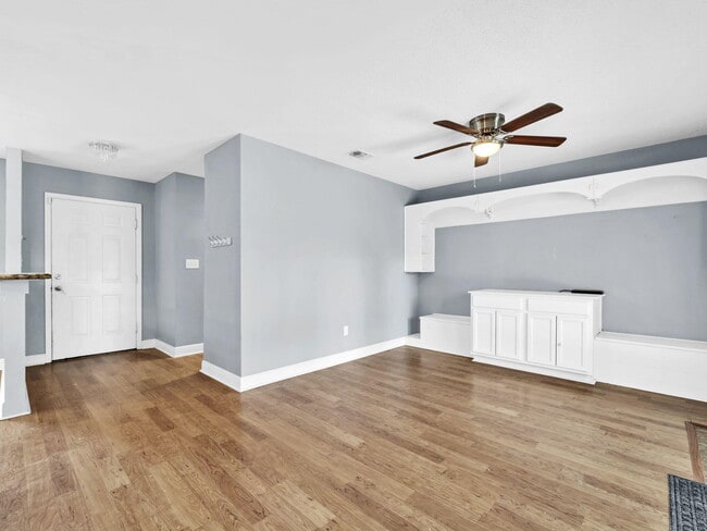 627 Ferretti Ave