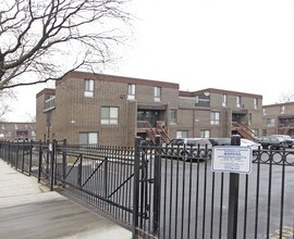 Neighborhood Commons Cooperative in Chicago, IL - Building Photo - Building Photo