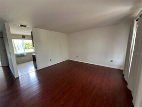 8575 Alam Ave in North Port, FL - Building Photo - Building Photo