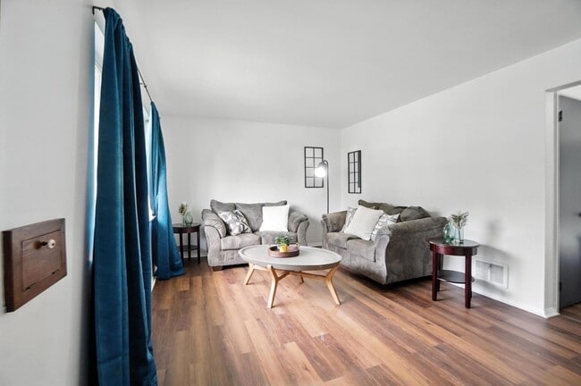 2295 Deblin Dr in Cincinnati, OH - Building Photo - Building Photo