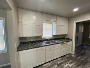 4101 32nd St in Lubbock, TX - Building Photo - Building Photo