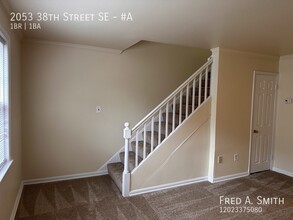 2053 38th St SE-Unit -#A in Washington, DC - Foto de edificio - Building Photo
