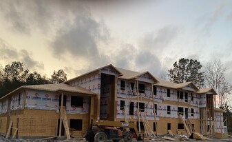 1315 Cedar Ln in Tullahoma, TN - Building Photo