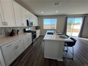 29921 Warrior Way in Menifee, CA - Building Photo - Building Photo