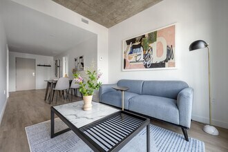 1555 Boul. René-Lévesque O in Montréal, QC - Building Photo - Building Photo
