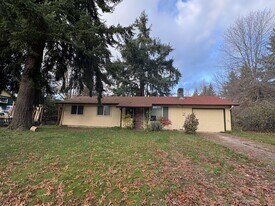 1838 10th Ave SE in Olympia, WA - Building Photo