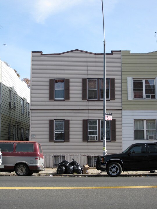 1711 Coney Island Ave in Brooklyn, NY - Foto de edificio