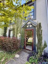 2859 Wynterhall Rd SE in Huntsville, AL - Building Photo