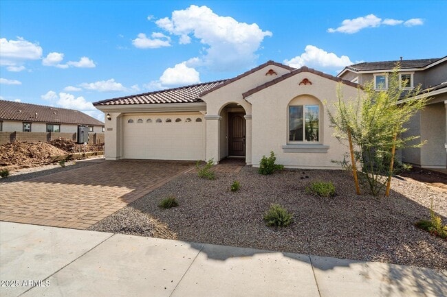 10211 W Crittenden Ln in Avondale, AZ - Building Photo - Building Photo