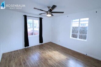 4212 N 19th St, Unit a in Phoenix, AZ - Foto de edificio - Building Photo