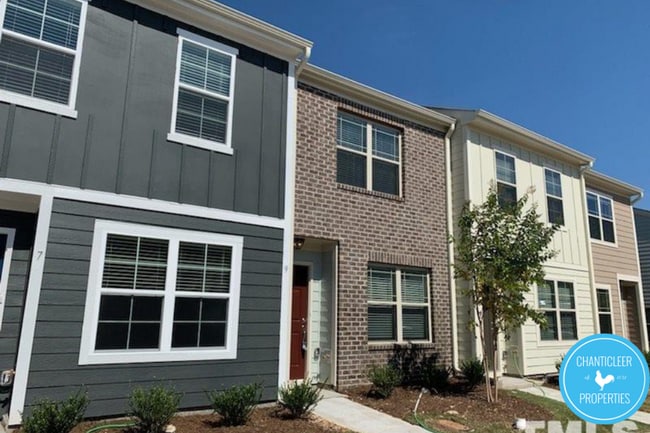 property at 13 Belhaven Dr