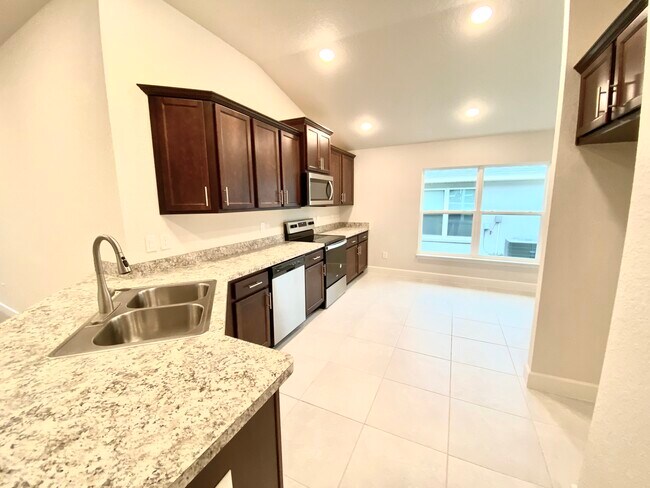 4494 NW 2nd Ave in Ocala, FL - Building Photo - Building Photo