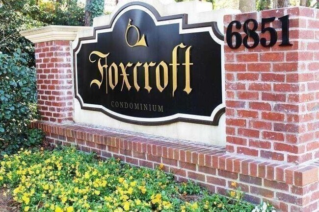 property at 6851 Roswell Rd