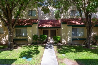 Heritage Pointe Apartments in Henderson, NV - Foto de edificio - Building Photo