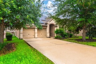 34 Danby Place in Tomball, TX - Building Photo