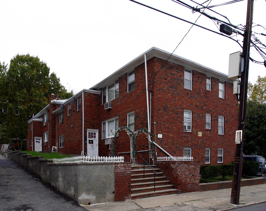 85 Richard St in Passaic, NJ - Building Photo