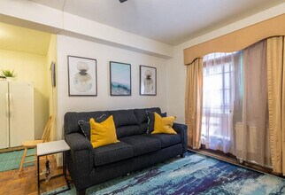 401 7th Ave in New York, NY - Building Photo - Building Photo