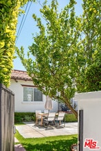 1350 N Stanley Ave in Los Angeles, CA - Building Photo - Building Photo