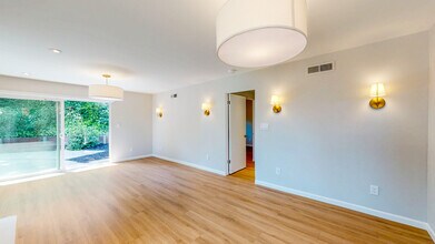 1321 Lasuen Dr in Millbrae, CA - Building Photo - Building Photo
