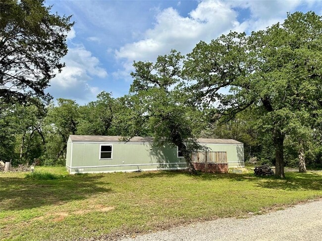 property at 104 Shoshoni Dr
