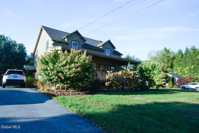 48 Smith Bridge Rd in Saratoga Springs, NY - Building Photo - Building Photo