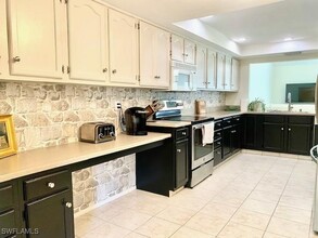 4661 S Landings Dr in Ft. Myers, FL - Building Photo - Building Photo