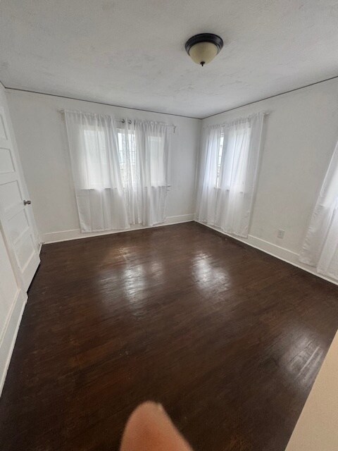 1617 Barry Ave in Los Angeles, CA - Building Photo