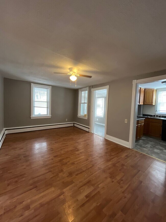 2280 Main St in Northampton, PA - Building Photo - Building Photo