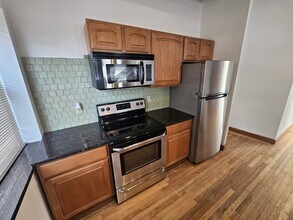 2800 Mayfield Rd in Cleveland Heights, OH - Building Photo - Building Photo