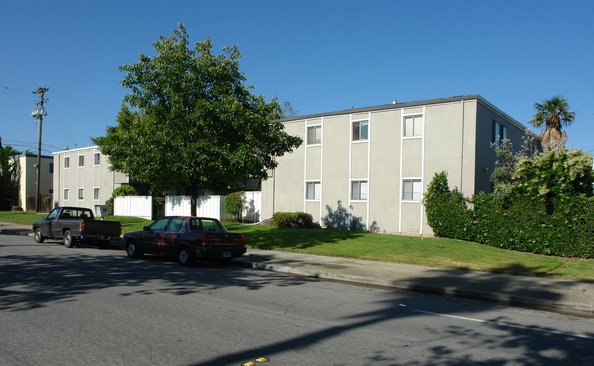 10225-10227  Beardon Drive in Cupertino, CA - Building Photo