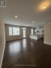 215 Ryan Reynolds Wy in Ottawa, ON - Building Photo - Building Photo