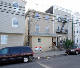 27 Jackson St in Passaic, NJ - Building Photo - Building Photo