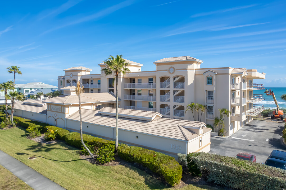 Cristal in Indian Harbour Beach, FL - Foto de edificio