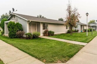 550 E 8th Ave in Kettle Falls, WA - Foto de edificio - Building Photo