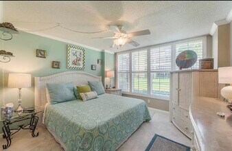 19701 Gulf Blvd in Indian Shores, FL - Building Photo - Building Photo