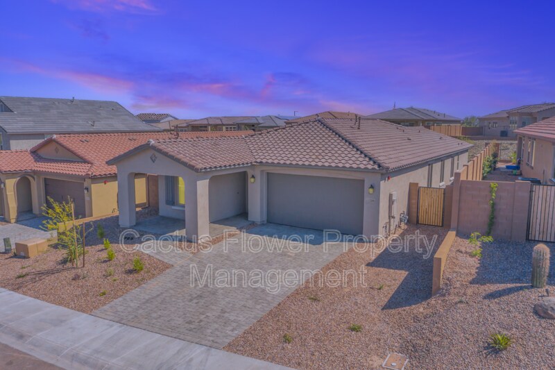 13281 W Crimson Ter in Peoria, AZ - Building Photo