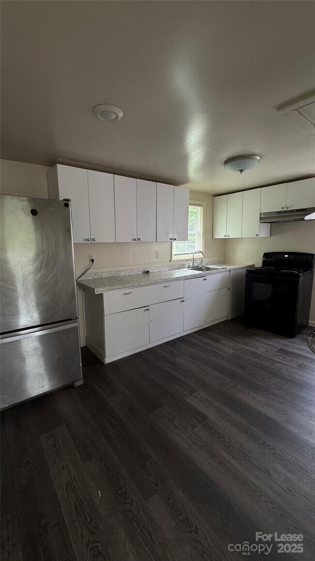 13327 Central Ave in Huntersville, NC - Building Photo - Building Photo