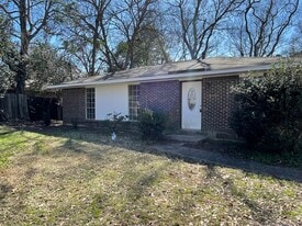 1550 Midway St in Montgomery, AL - Building Photo