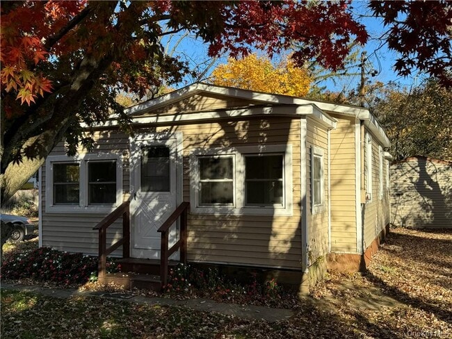 134 N Pierpont Ave in Newburgh, NY - Building Photo - Building Photo