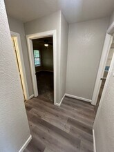 4915 Heyworth Ave in Dallas, TX - Building Photo - Building Photo