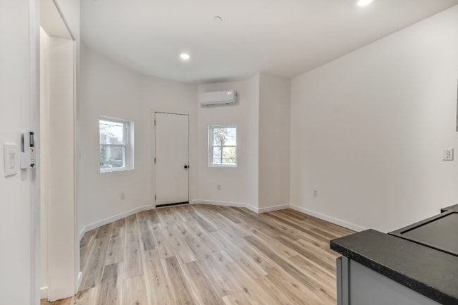 3836 W Girard Ave in Philadelphia, PA - Building Photo - Building Photo