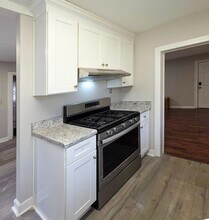 2045 White Oak Cir in Kennesaw, GA - Building Photo - Building Photo