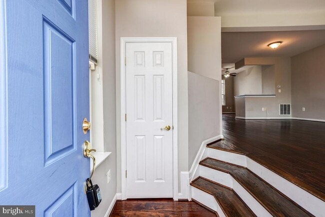 property at 6160 Cinnamon Ct